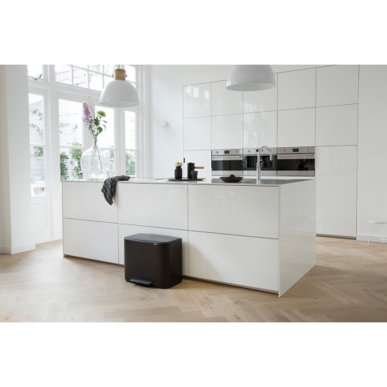 Кош за смет Brabantia Bo Pedal 36L, Matt Black