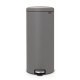 Кош за смет с педал Brabantia NewIcon 30L, Mineral Concrete Grey Кош за смет с педал Brabantia NewIcon 30L, Mineral Concrete Grey