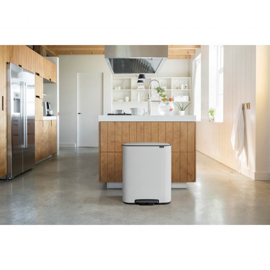 Кош за смет Brabantia Bo Pedal 60L, White