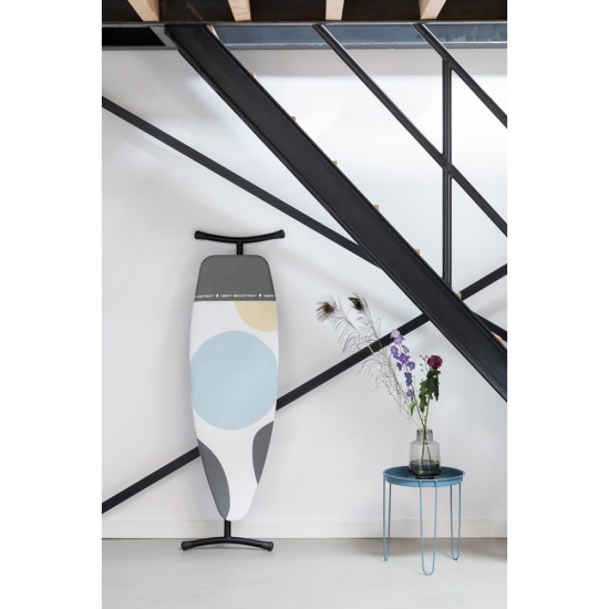 Маса за гладене Brabantia D 135x45cm с топлоустойчива зона за ютия, PerfectFlow Spring Bubbles