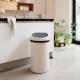 Кош за смет Brabantia Touch Bin 60L, Soft Beige Кош за смет Brabantia Touch Bin 60L, Soft Beige