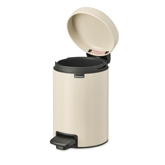 Кош за смет с педал Brabantia NewIcon 3L, Soft Beige Кош за смет с педал Brabantia NewIcon 3L, Soft Beige