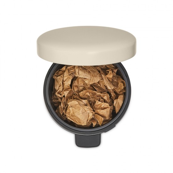 Кош за смет с педал Brabantia NewIcon 5L, Soft Beige Кош за смет с педал Brabantia NewIcon 5L, Soft Beige