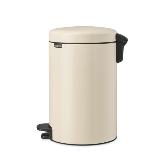 Кош за смет с педал Brabantia NewIcon 12L, Soft Beige Кош за смет с педал Brabantia NewIcon 12L, Soft Beige