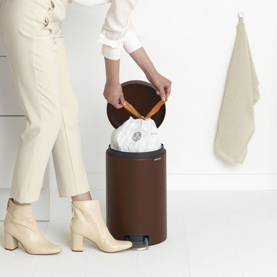 Кош за смет с педал Brabantia NewIcon 12L, Mineral Cosy Brown Кош за смет с педал Brabantia NewIcon 12L, Mineral Cosy Brown