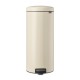 Кош за смет с педал Brabantia NewIcon 30L, Soft Beige Кош за смет с педал Brabantia NewIcon 30L, Soft Beige