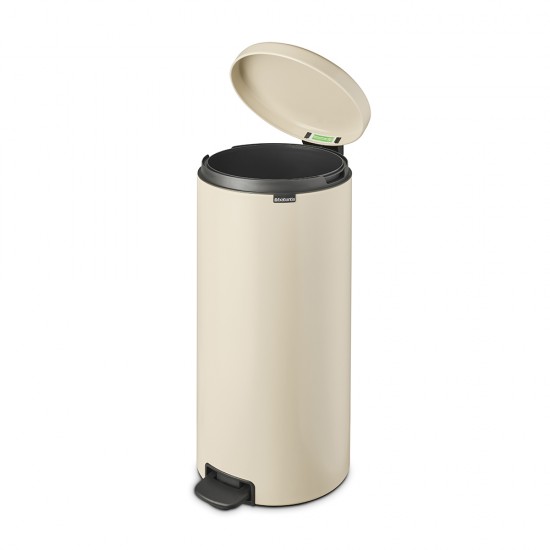 Кош за смет с педал Brabantia NewIcon 30L, Soft Beige Кош за смет с педал Brabantia NewIcon 30L, Soft Beige