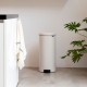 Кош за смет с педал Brabantia NewIcon 30L, Soft Beige Кош за смет с педал Brabantia NewIcon 30L, Soft Beige