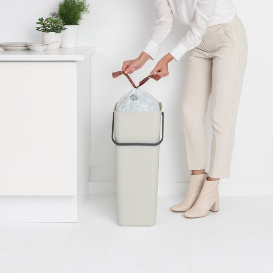 Кош за смет за разделно събиране Brabantia Sort&Go 40L, Light Grey Кош за смет за разделно събиране Brabantia Sort&Go 40L, Light Grey