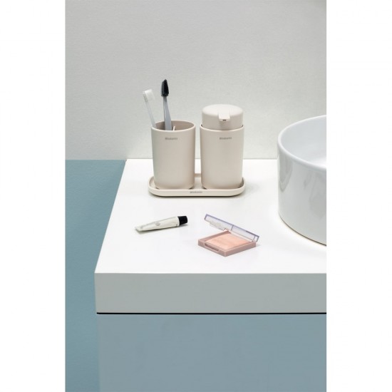 Комплект аксесоари за баня Brabantia ReNew Soft Beige 3 части Комплект аксесоари за баня Brabantia ReNew Soft Beige 3 части