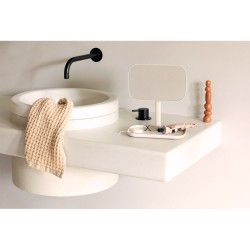 Огледало с поставка за принадлежности Brabantia ReNew Soft Beige