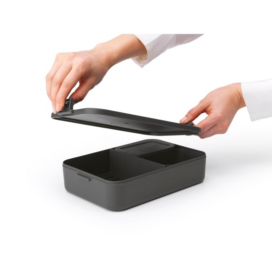 Кутия за обяд Brabantia Make&Take 2L, Dark Grey, с разделители Кутия за обяд Brabantia Make&Take 2L, Dark Grey, с разделители