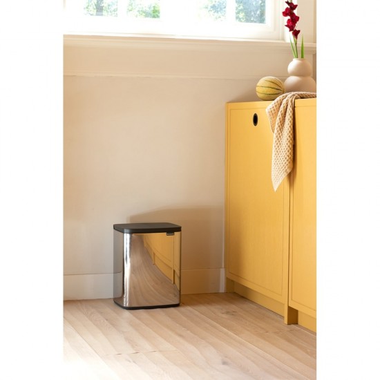 Кош за смет Brabantia Bo Small 12L, Brilliant Steel Кош за смет Brabantia Bo Small 12L, Brilliant Steel