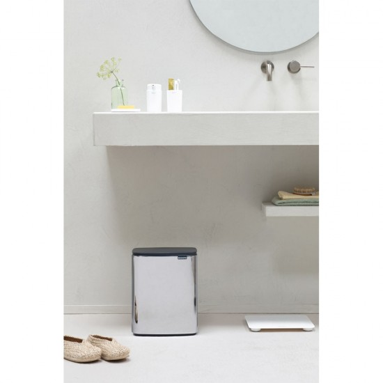 Кош за смет Brabantia Bo Small 12L, Brilliant Steel Кош за смет Brabantia Bo Small 12L, Brilliant Steel