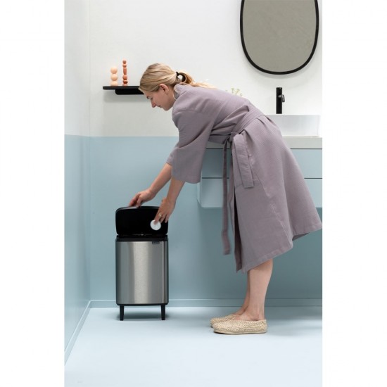 Кош за смет Brabantia Bo Small Hi 12L, Matt Steel Fingerprint Proof Кош за смет Brabantia Bo Small Hi 12L, Matt Steel Fingerprint Proof