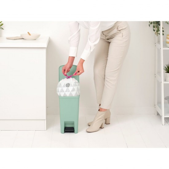 Кош за смет с педал Brabantia StepUp 10L, Jade Green Кош за смет с педал Brabantia StepUp 10L, Jade Green