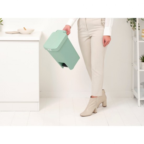 Кош за смет с педал Brabantia StepUp 10L, Jade Green Кош за смет с педал Brabantia StepUp 10L, Jade Green