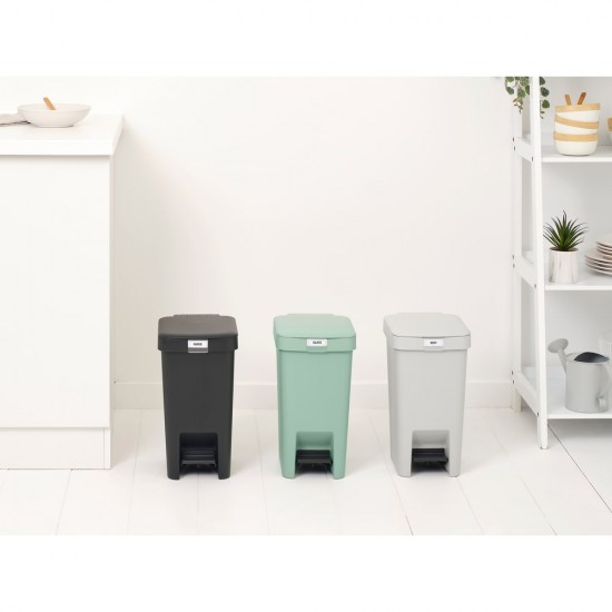 Кош за смет с педал Brabantia StepUp 10L, Jade Green Кош за смет с педал Brabantia StepUp 10L, Jade Green