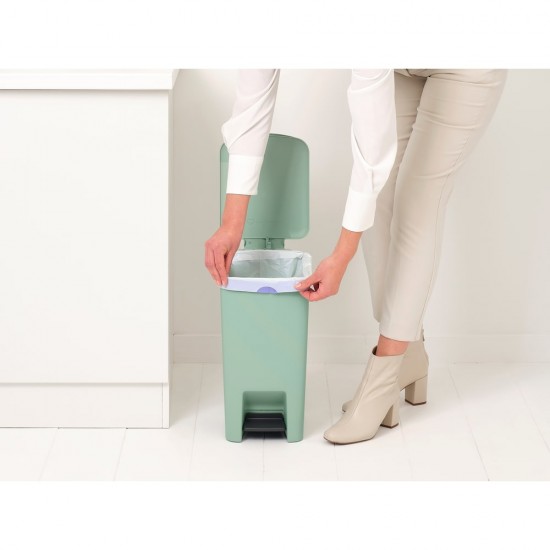 Кош за смет с педал Brabantia StepUp 16L, Jade Green Кош за смет с педал Brabantia StepUp 16L, Jade Green