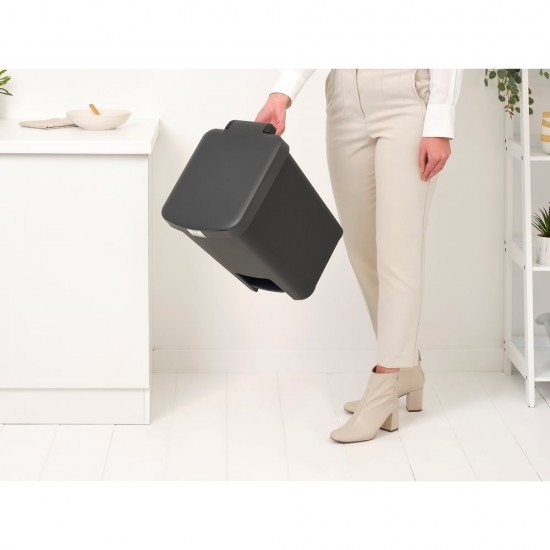 Кош за смет с педал Brabantia StepUp 25L, Dark Grey Кош за смет с педал Brabantia StepUp 25L, Dark Grey
