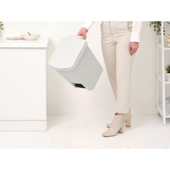 Кош за смет с педал Brabantia StepUp 25L, Light Grey Кош за смет с педал Brabantia StepUp 25L, Light Grey