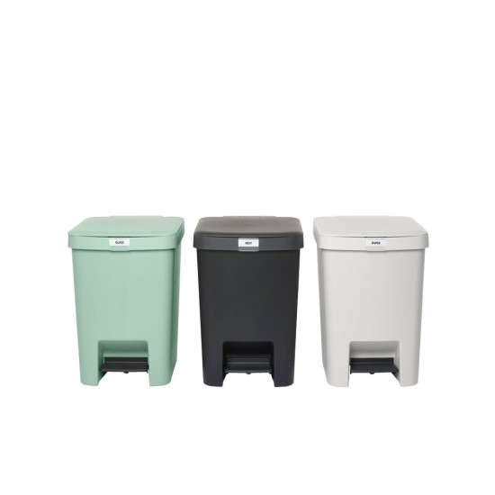 Кош за смет с педал Brabantia StepUp 25L, Light Grey Кош за смет с педал Brabantia StepUp 25L, Light Grey