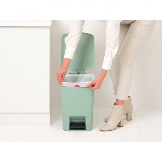 Кош за смет с педал Brabantia StepUp 25L, Jade Green Кош за смет с педал Brabantia StepUp 25L, Jade Green