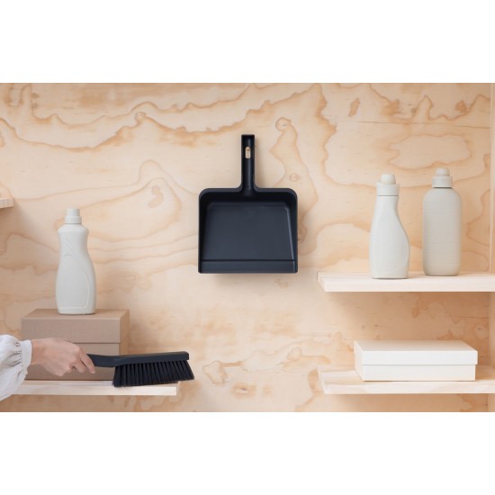 Комплект лопатка с четка за почистване Brabantia SinkSide Dark Grey