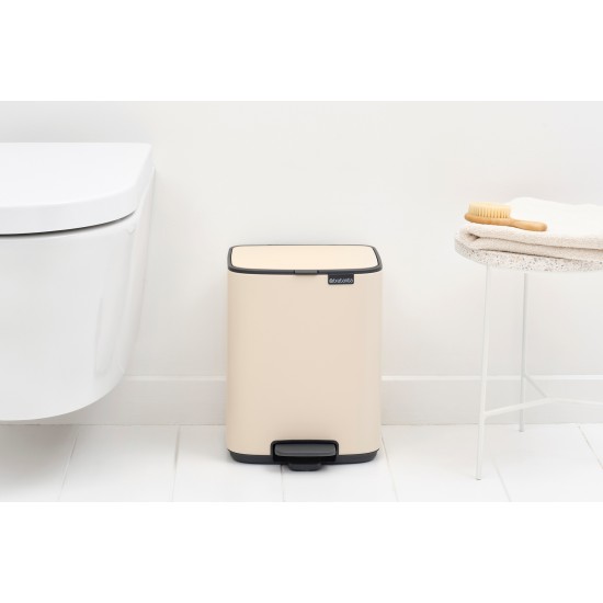 Кош за смет Brabantia Bo Pedal 7L, Soft Beige