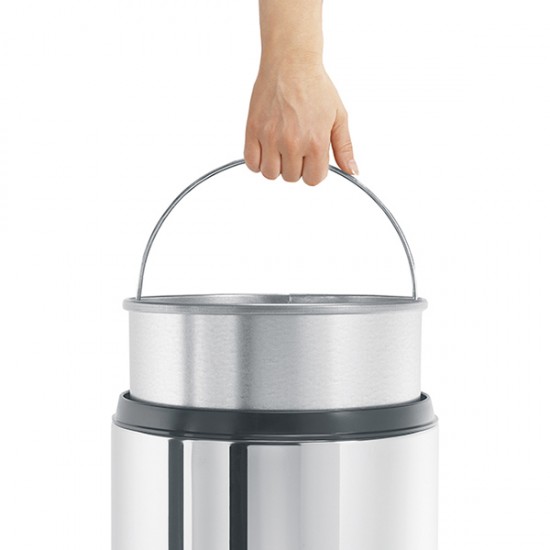 Кош за смет Brabantia Flame Guard 30L, Brilliant Steel Кош за смет Brabantia Flame Guard 30L, Brilliant Steel