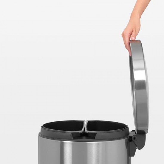 Кош за смет с педал Brabantia Silent Twin 2x20L, Matt Steel Fingerprint Proof Кош за смет с педал Brabantia Silent Twin 2x20L, Matt Steel Fingerprint Proof