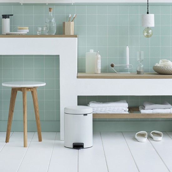 Кош за смет с педал Brabantia NewIcon 5L, White Кош за смет с педал Brabantia NewIcon 5L, White