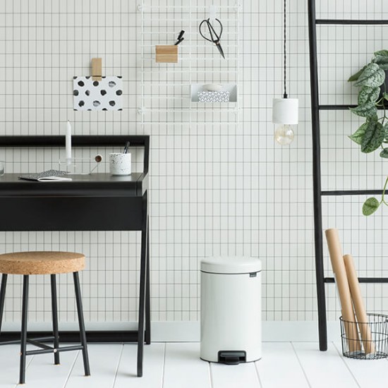 Кош за смет с педал Brabantia NewIcon 12L, White, метална кофа