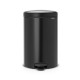 Кош за смет с педал Brabantia NewIcon 20L, Matt Black Кош за смет с педал Brabantia NewIcon 20L, Matt Black