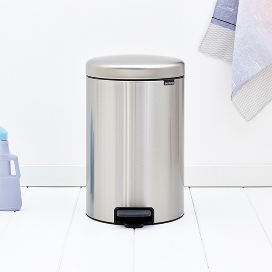 Кош за смет с педал Brabantia NewIcon 20L, Matt Steel Fingerprint Proof Кош за смет с педал Brabantia NewIcon 20L, Matt Steel Fingerprint Proof