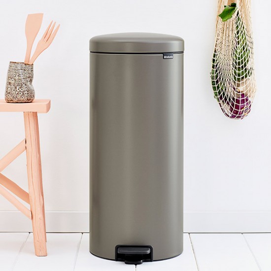 Кош за смет с педал Brabantia NewIcon 30L, Platinum Кош за смет с педал Brabantia NewIcon 30L, Platinum