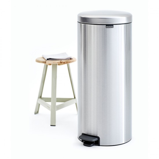 Кош за смет с педал Brabantia NewIcon 30L, Matt Steel Fingerprint Proof Кош за смет с педал Brabantia NewIcon 30L, Matt Steel Fingerprint Proof