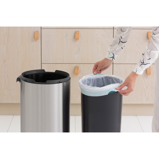 Кош за смет Brabantia Touch Bin New 30L, Platinum
