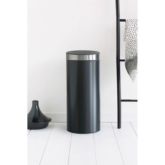 Кош за смет Brabantia Touch Bin New 30L, Matt Black, FPP капак